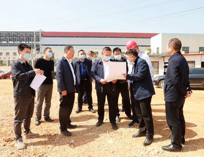 黃進(jìn)到大龍開發(fā)區(qū)調(diào)研督導(dǎo)項(xiàng)目建設(shè)及生態(tài)環(huán)保、安全生產(chǎn)工作